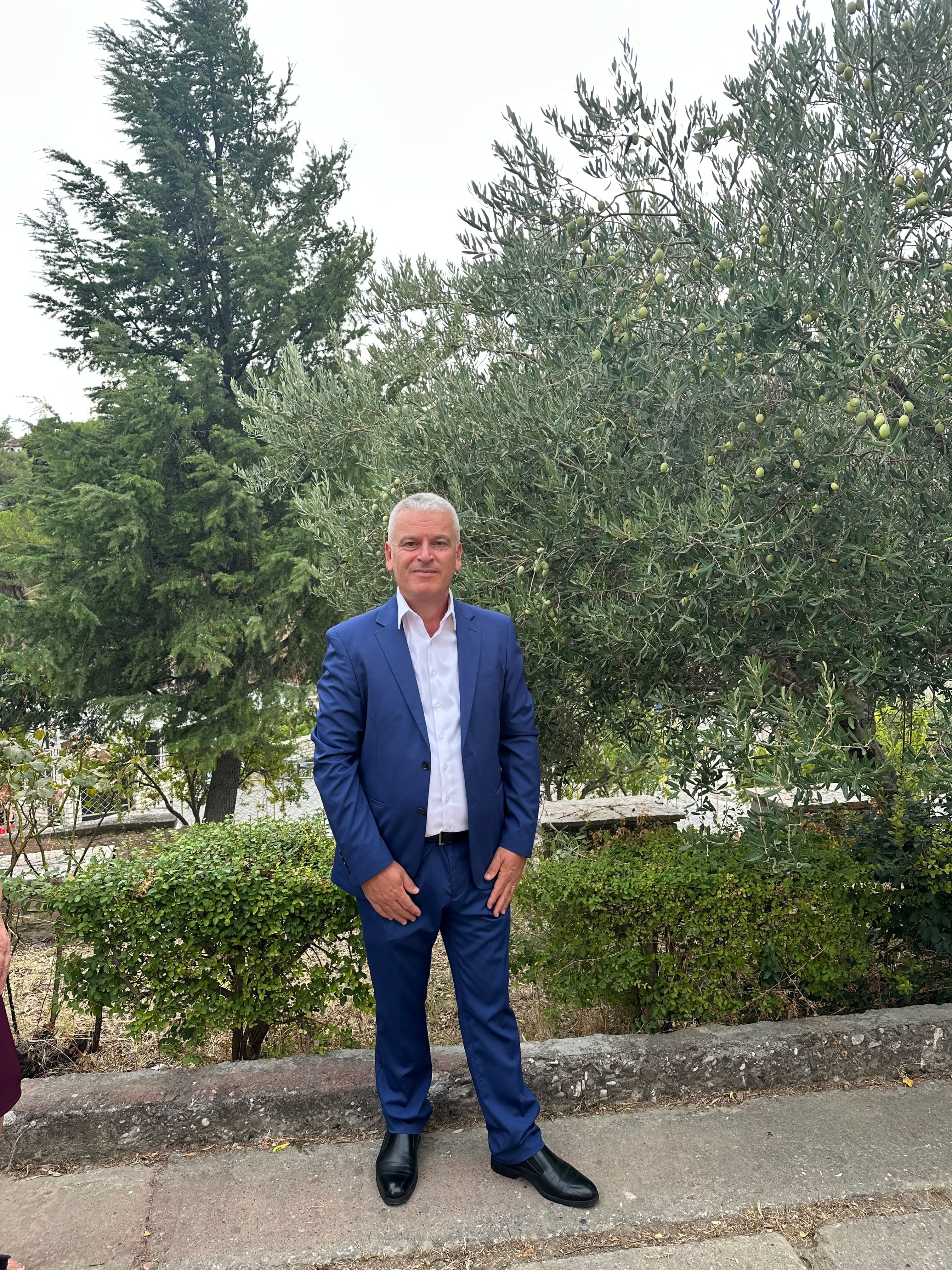 Portret i Fiqiri Çifliku
